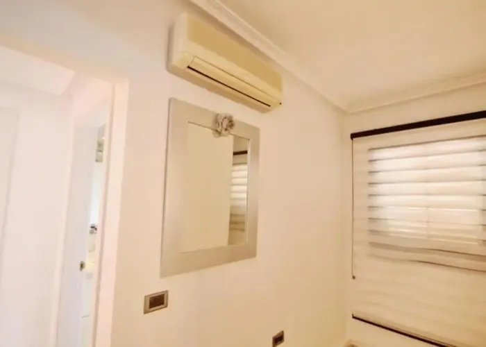 Beautiful In Charming Place El Duque Apartament *