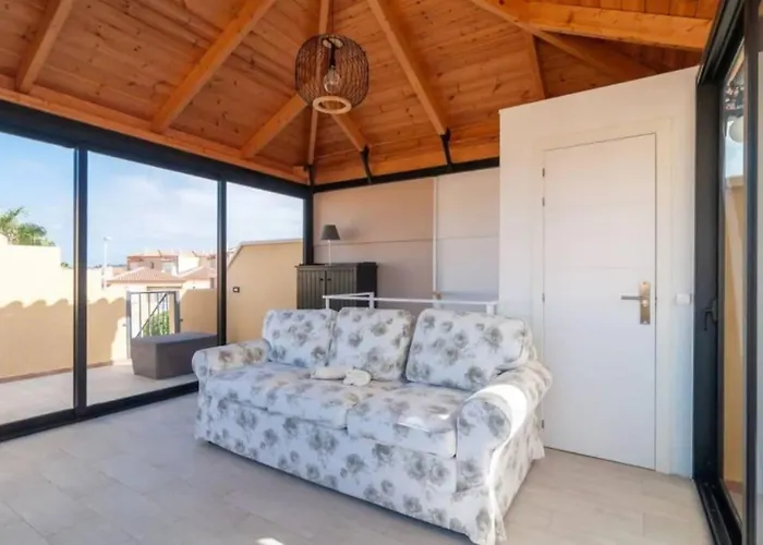 Beautiful In Charming Place El Duque Apartament