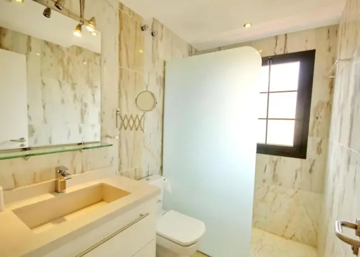 Beautiful In Charming Place El Duque * أذيخي