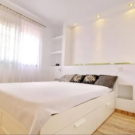 Apartment Beautiful In Charming Place El Duque *